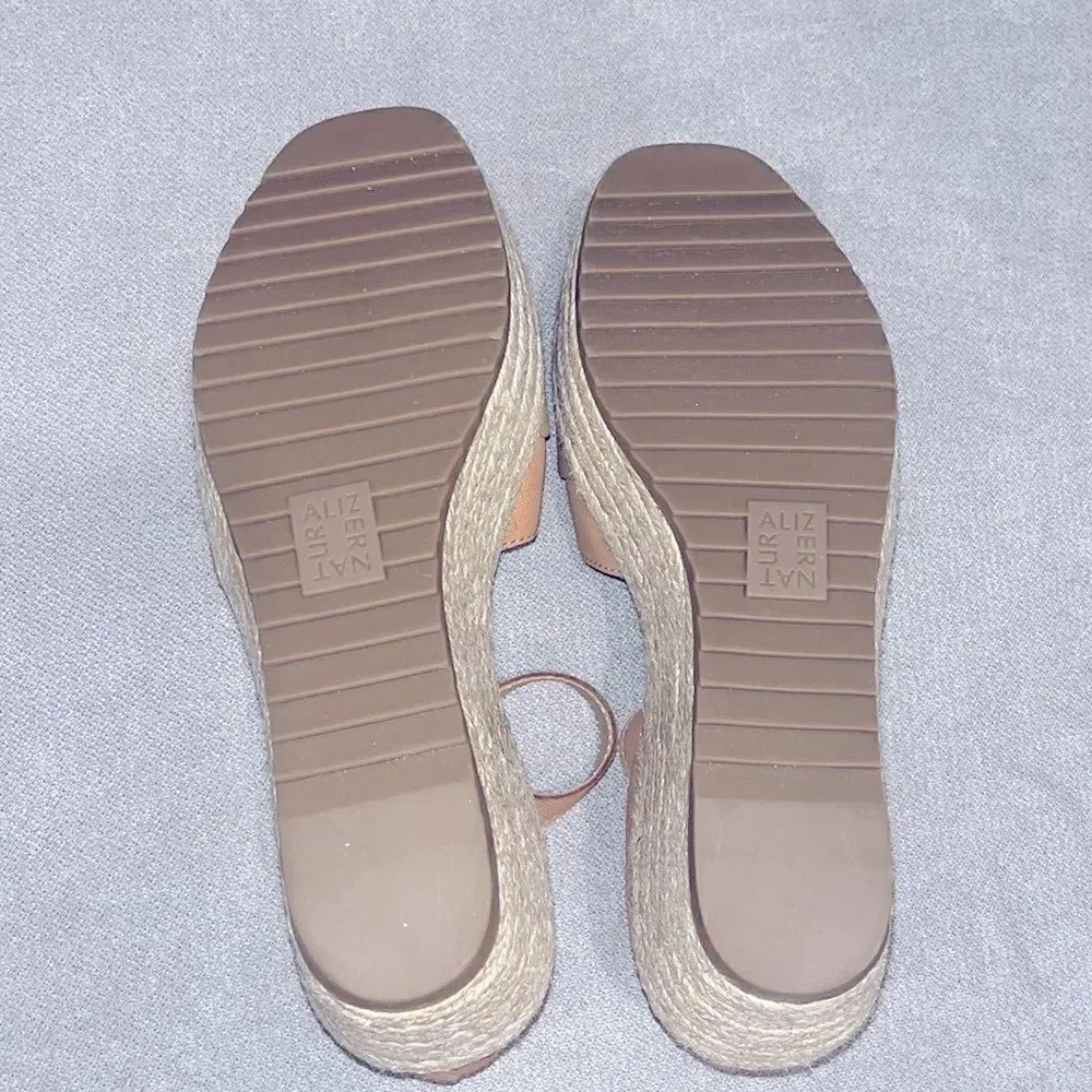 Naturalizer nwot two